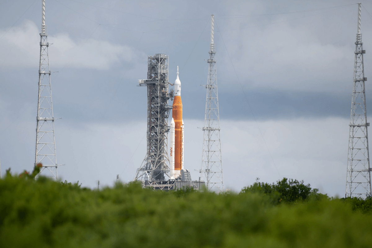 NASA готовит Artemis-1 к запуску