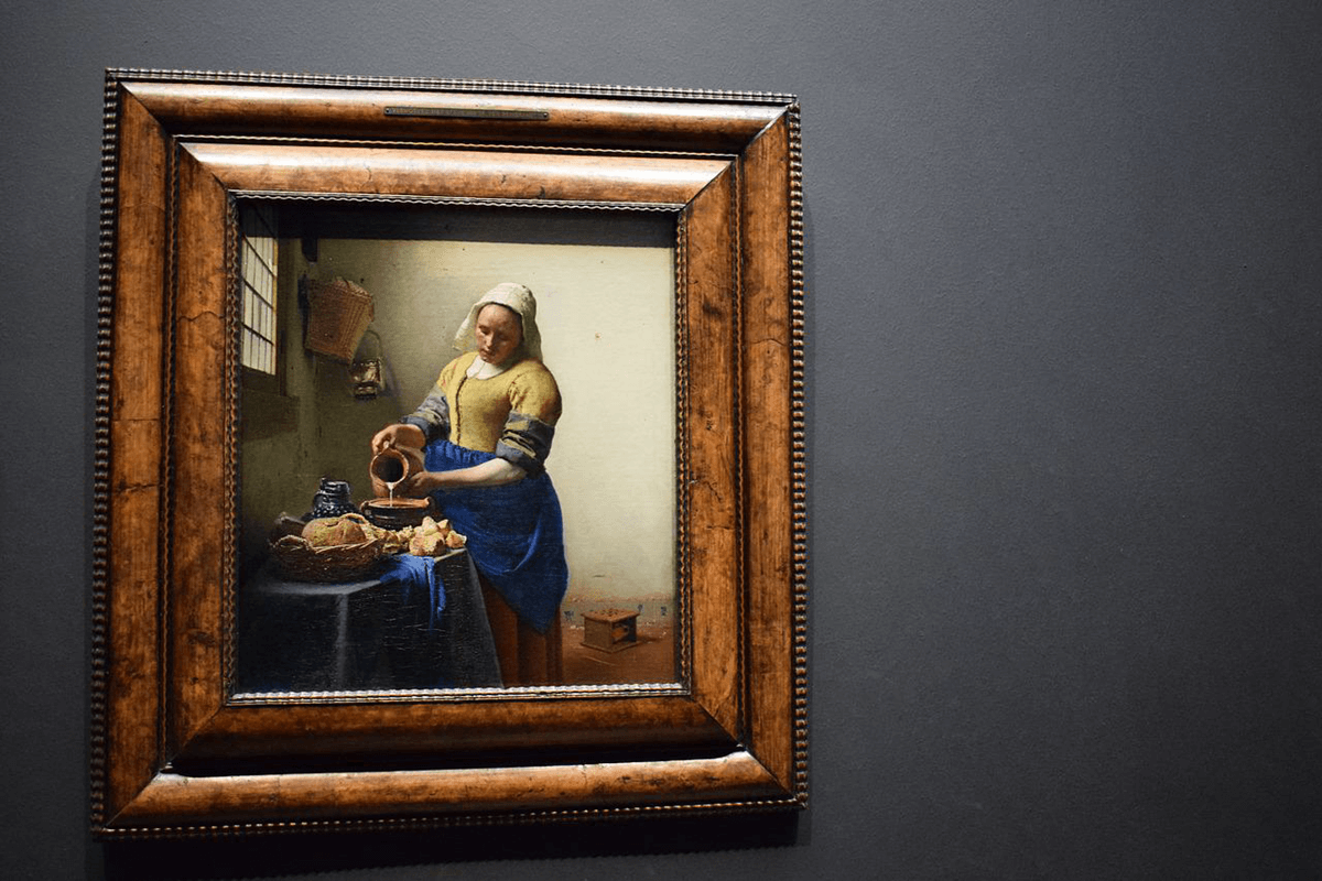 Благодаря современным технологиям выяснилось, что в картине Вермеера «Доярка» есть подмалевок
