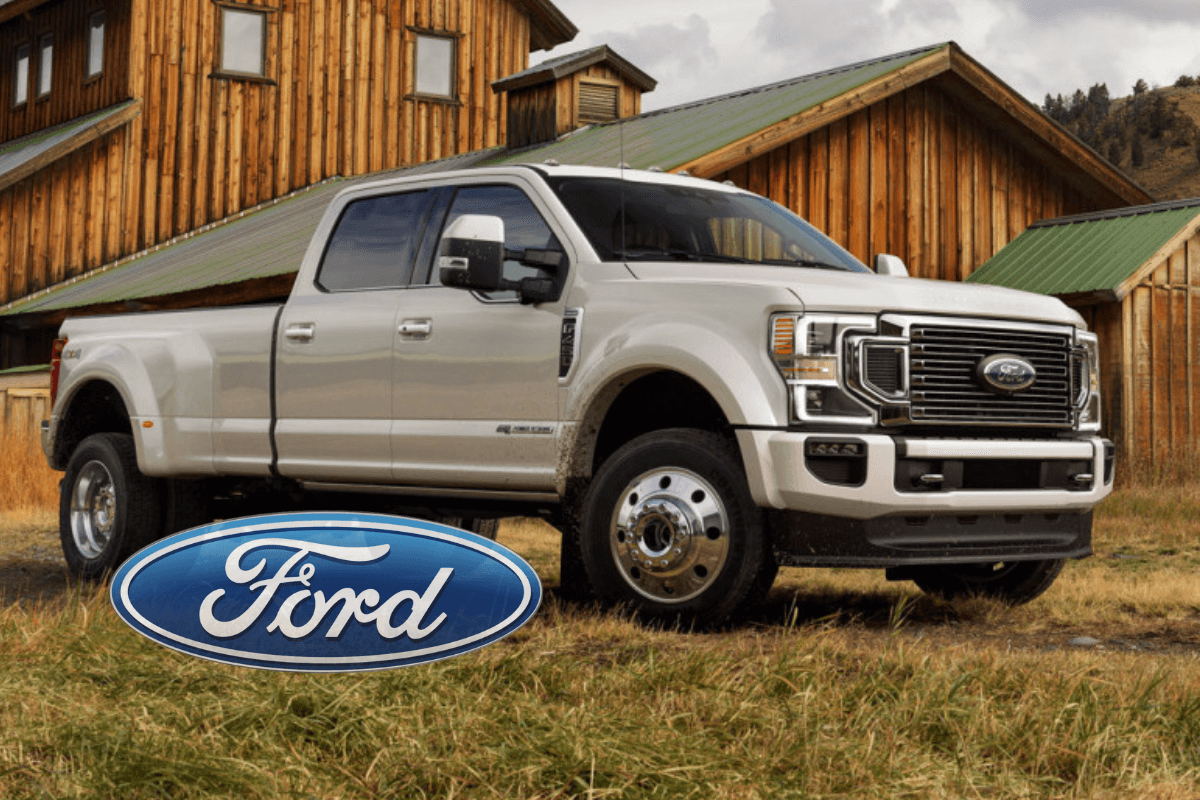 Ford оснастил новый пикап Super Duty 7,3-литровым V8, который задаст старт производству электромобилей