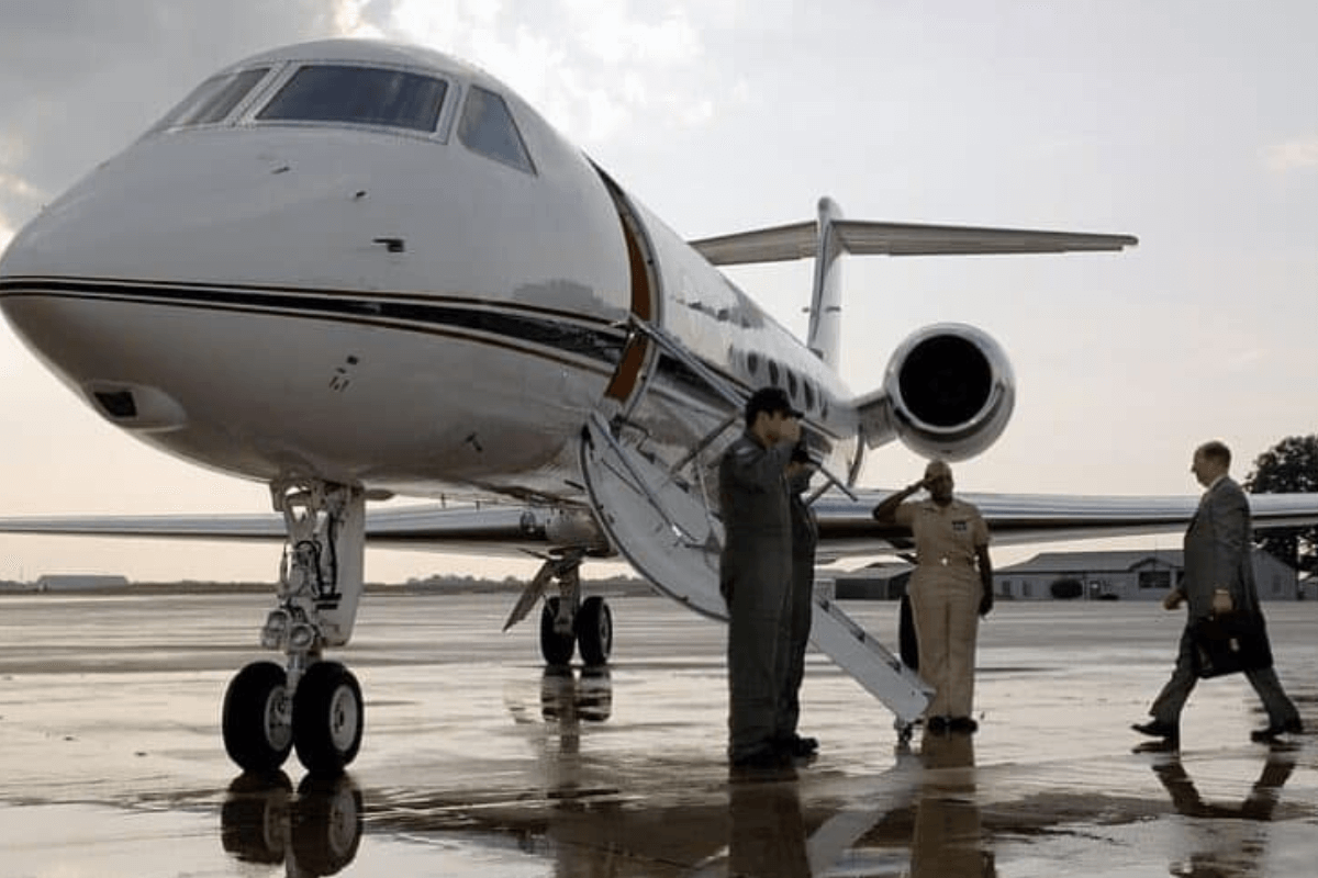 Зачем нужно арендовать частный самолет: 5 неотложных причин