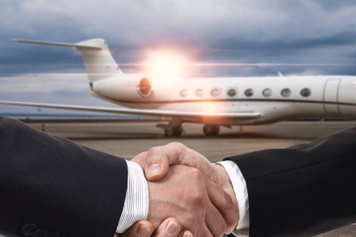 Как правильно купить самолет: проверка, договор, обслуживание