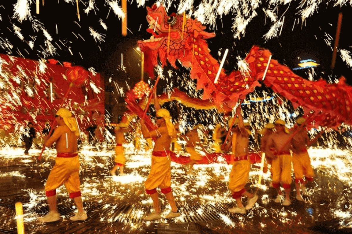 Как празднуют Новый Год в разных странах мира: Вьетнам
