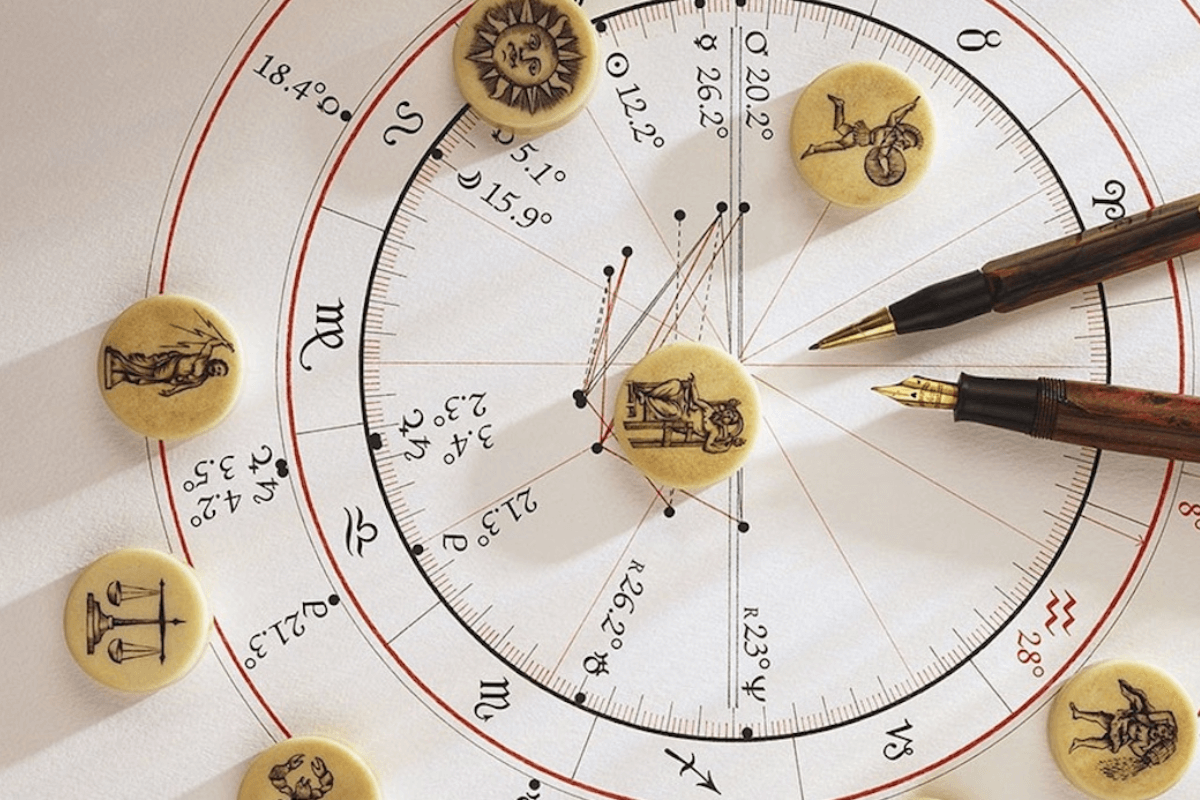 Достоинства и недостатки професии астролог