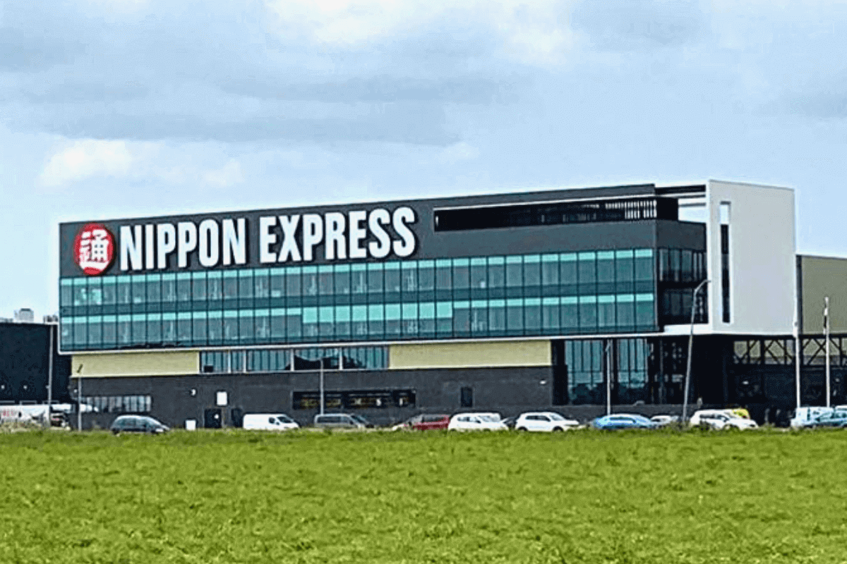 Рейтинг мировых транспортных логистических компаний: Nippon Express Co.