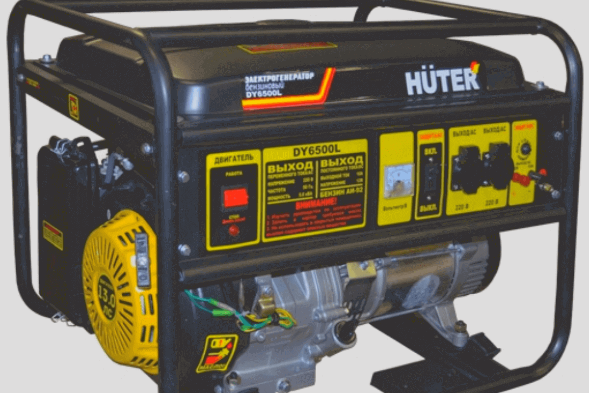 Лучшие бензиновые генераторы: Huter DY6500L 