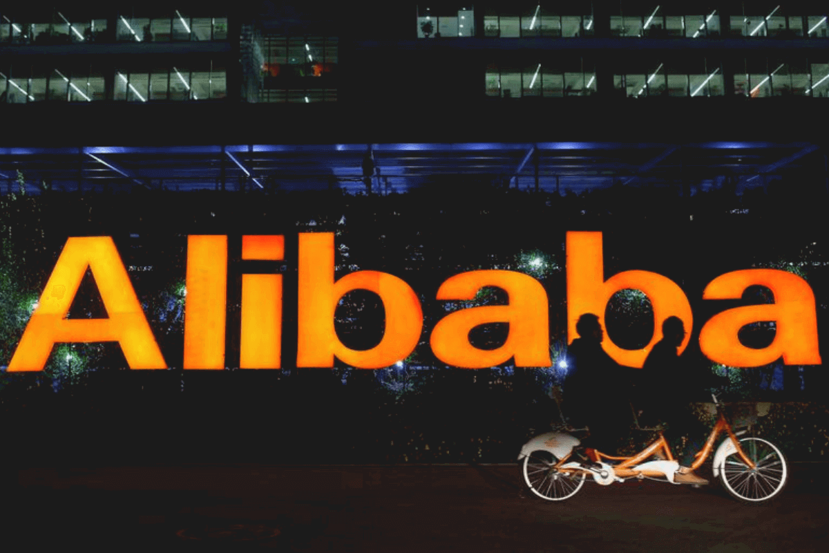 Акции китайского маркетплейса Alibaba рухнули на 7%