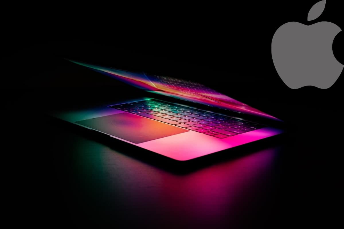 Apple представит обновленный MacBook Pro