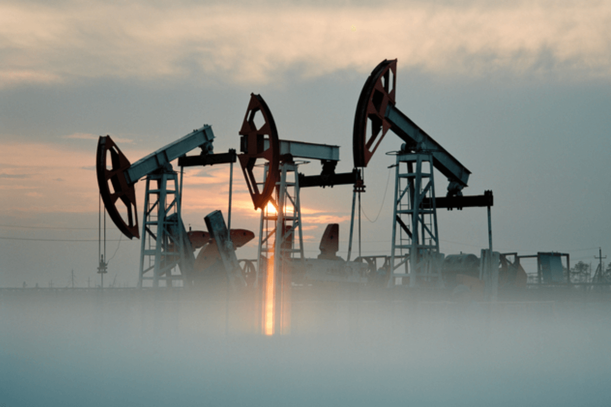 Цены на нефть выросли из-за низкой вероятности увеличения предложения ОПЕК+