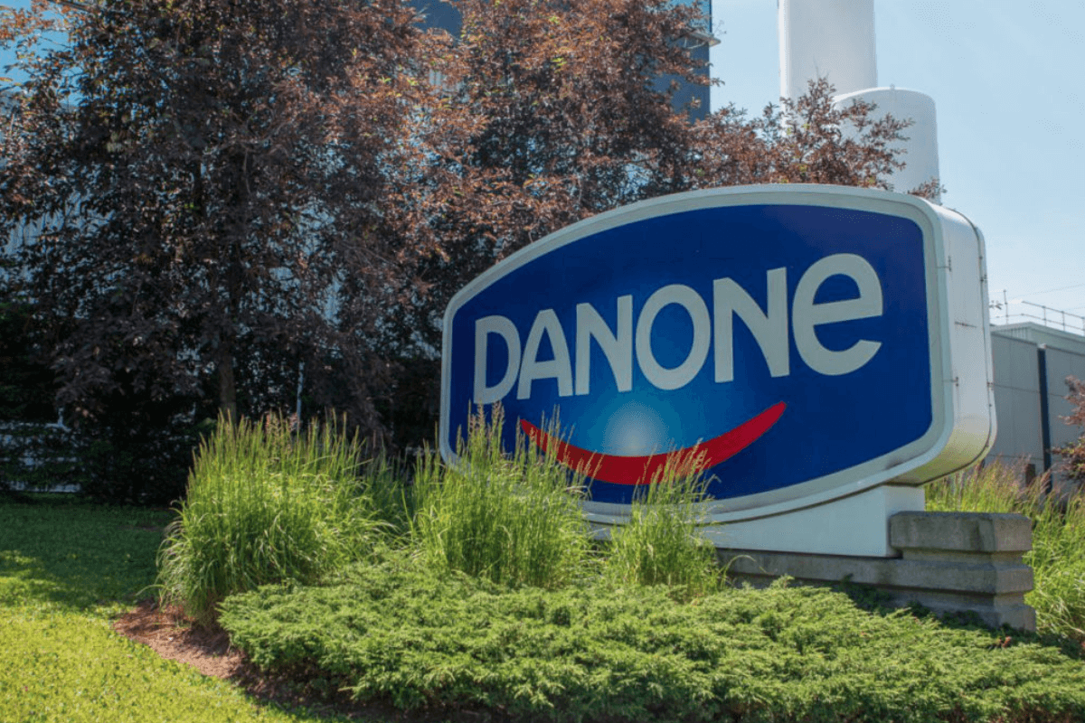Danone повышает прогноз продаж