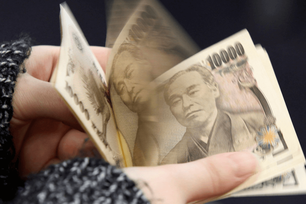 Доллар достиг 24-летнего максимума по отношению к японской иене