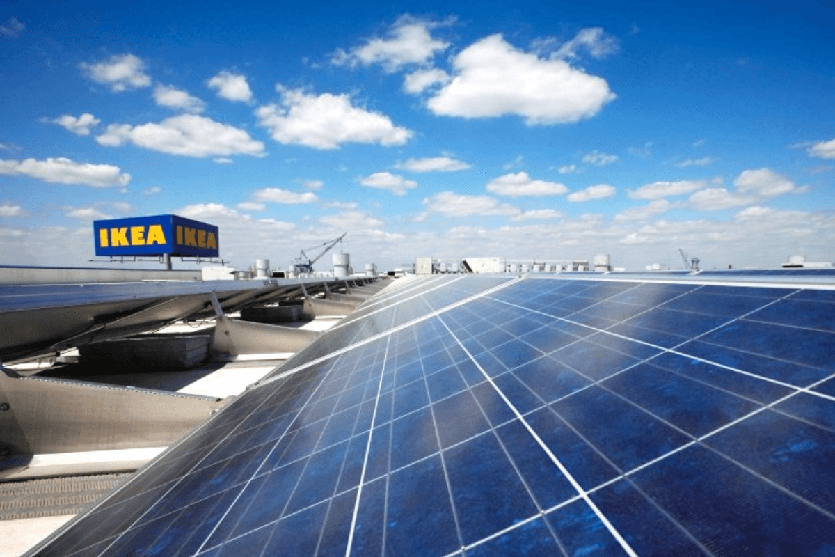 Грядущей осенью IKEA начнет продавать солнечные батареи