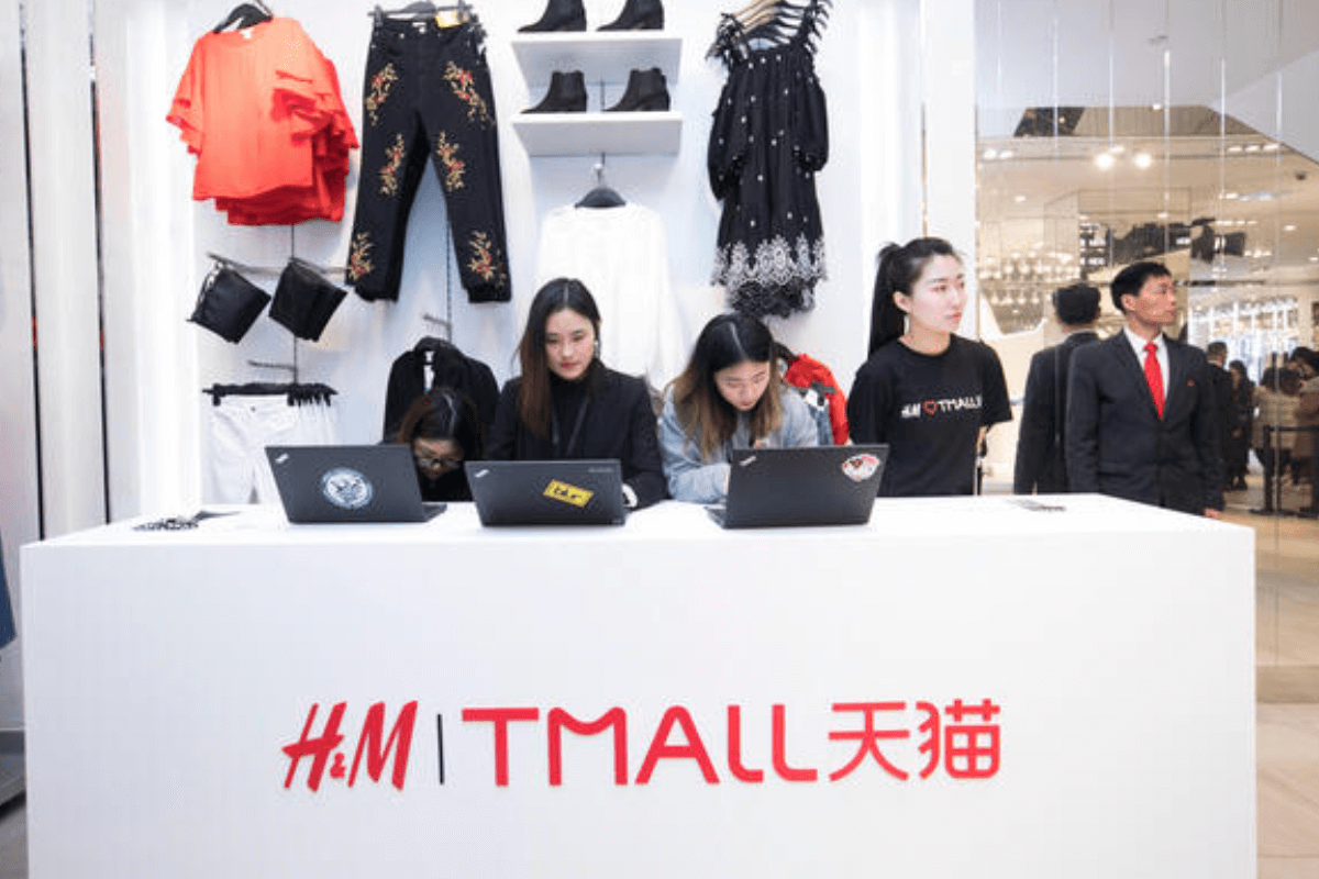 H&M возвращается на платформу Tmall