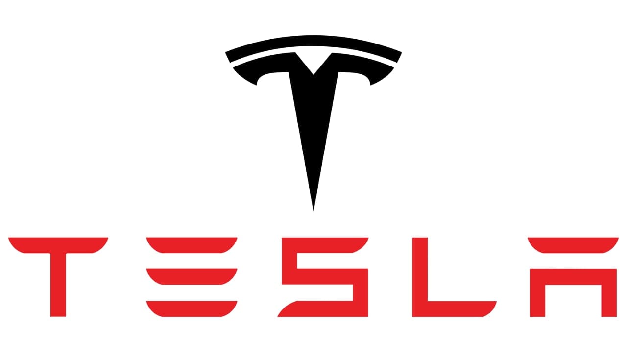 Логотип и название Компании Tesla
