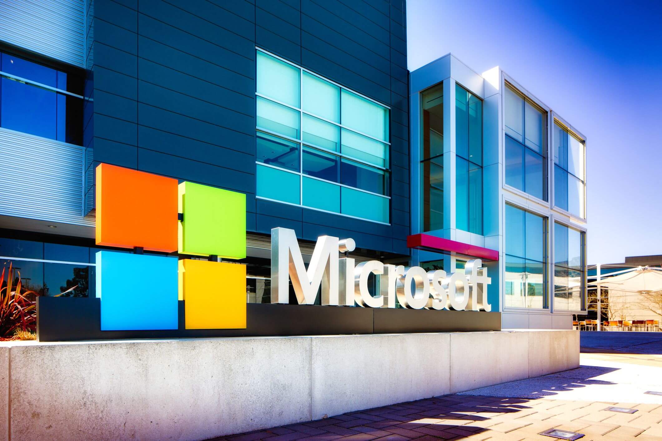 Microsoft: история создания и успеха компании Майкрософт