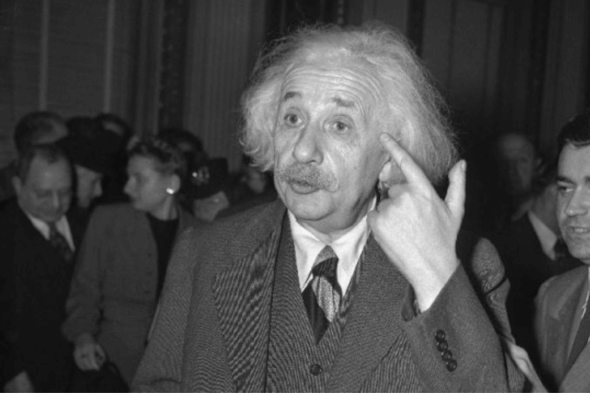 Эйнштейн в США