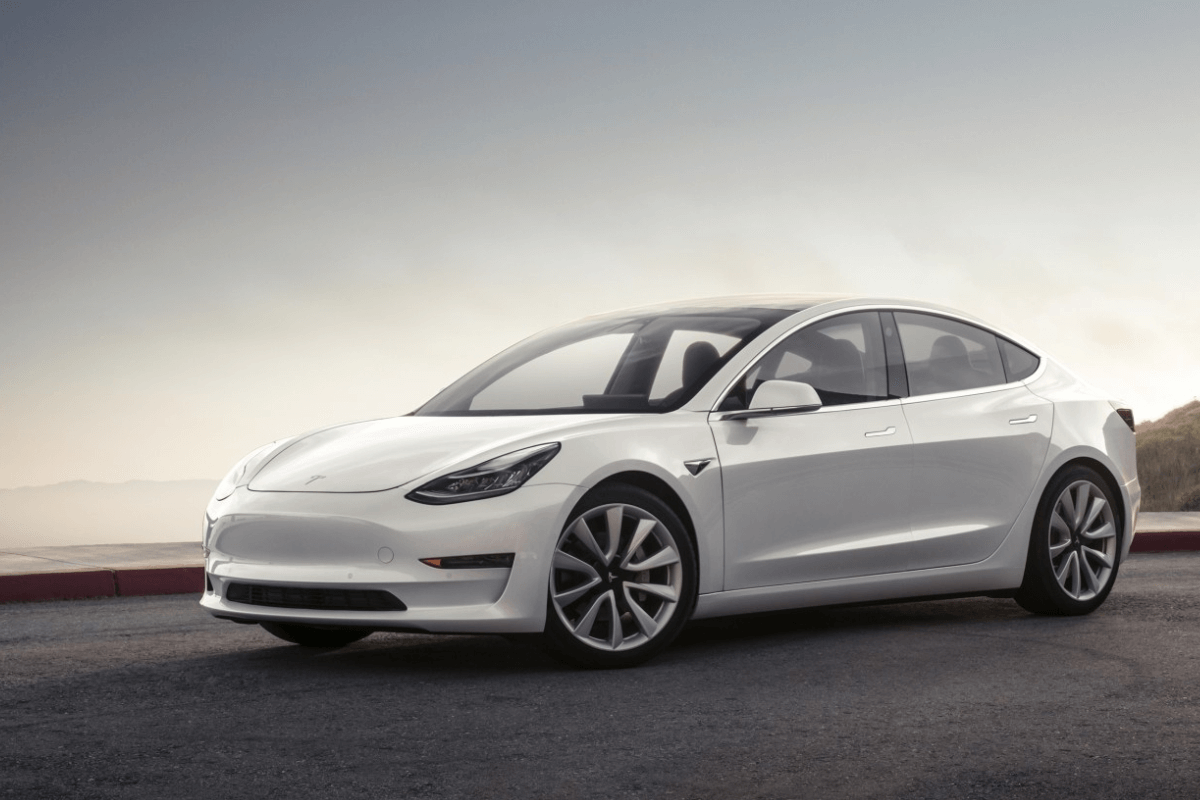 Подержанная Tesla Model 3 продана за 91 тыс. долларов австралийским покупателям