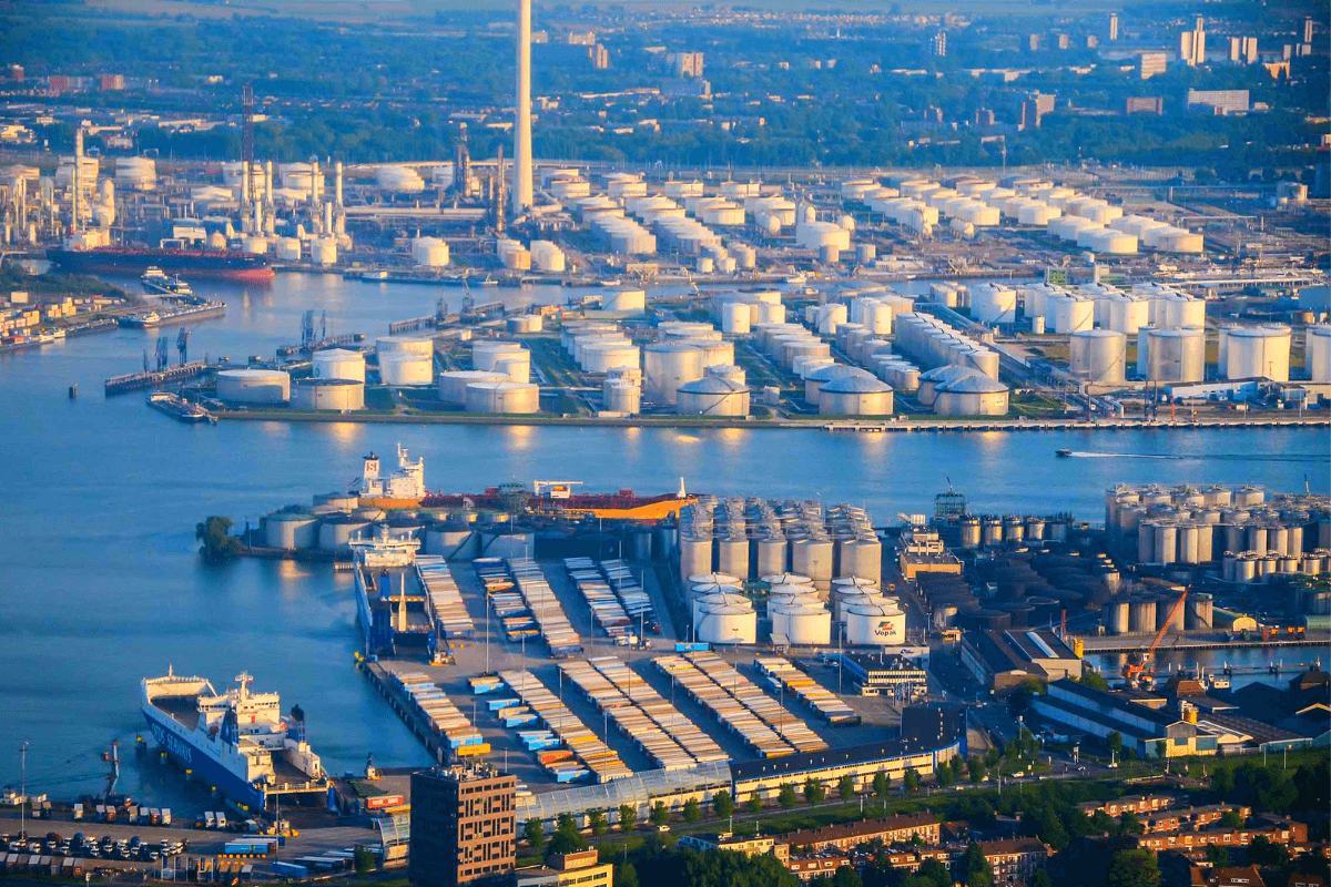 Порт Роттердама сообщил об увеличении поставок угля и сжиженного газа на фоне падения российского импорта
