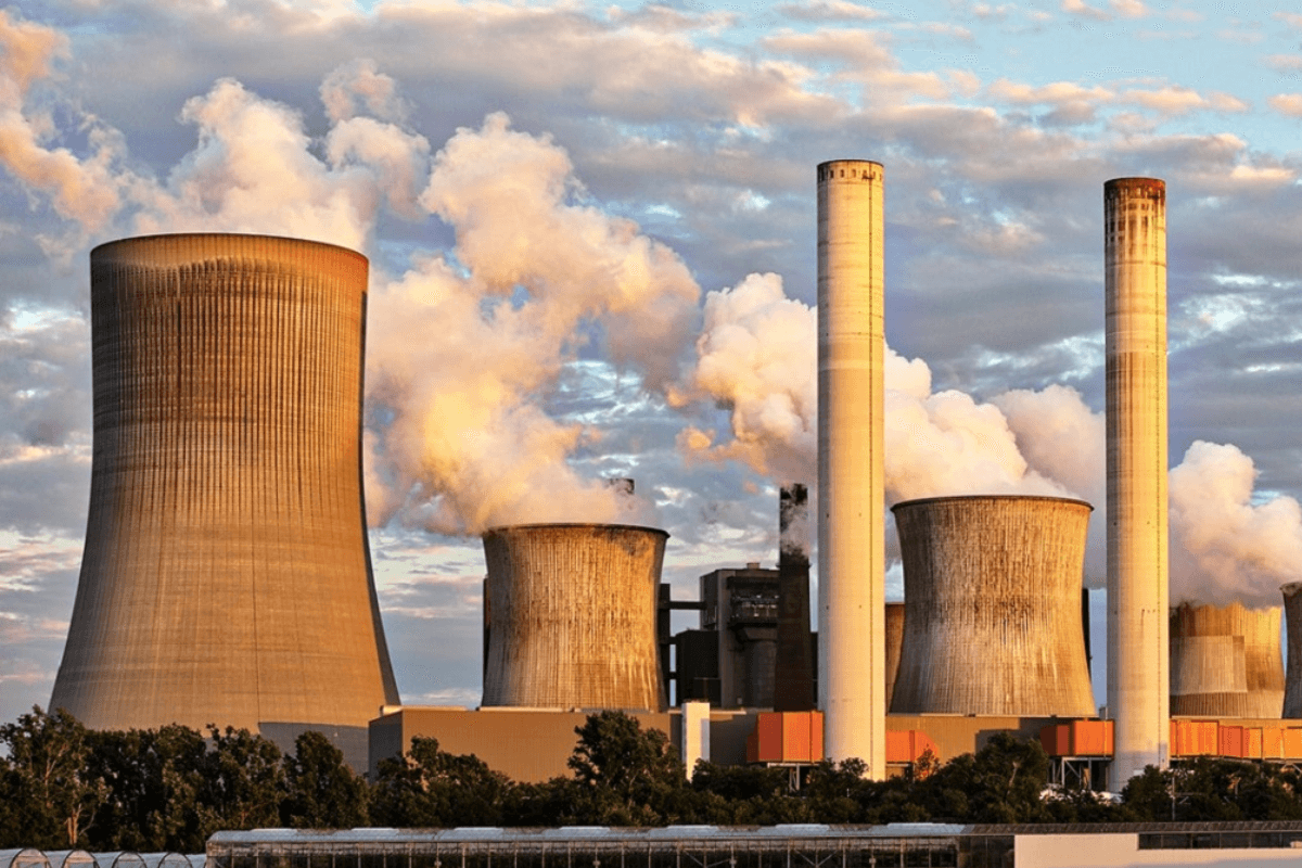 ЕС будет инвестировать в экологически чистый газ и атомную энергетику