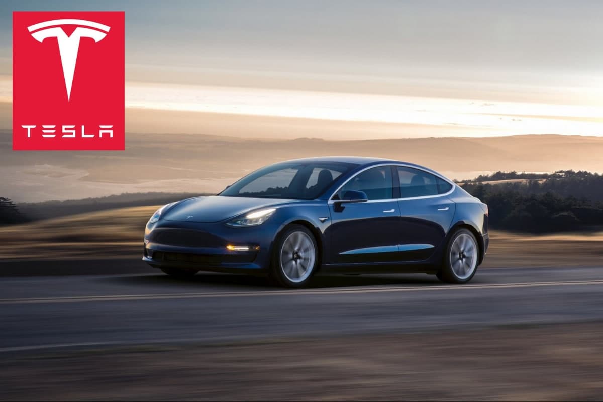 Фото: Tesla отзывает несколько тысяч электромобилей Model 3 и Y