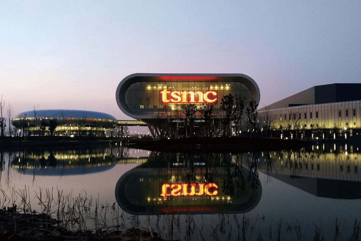 «Важнейшая компания в мире, о которой почти никто не слышал»: почему TSMC так ценна для отрасли
