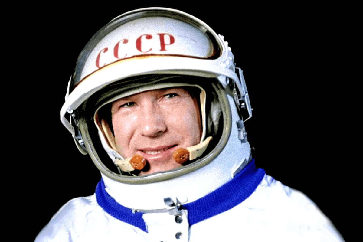Самые известные космонавты и астронавты: Алексей Леонов
