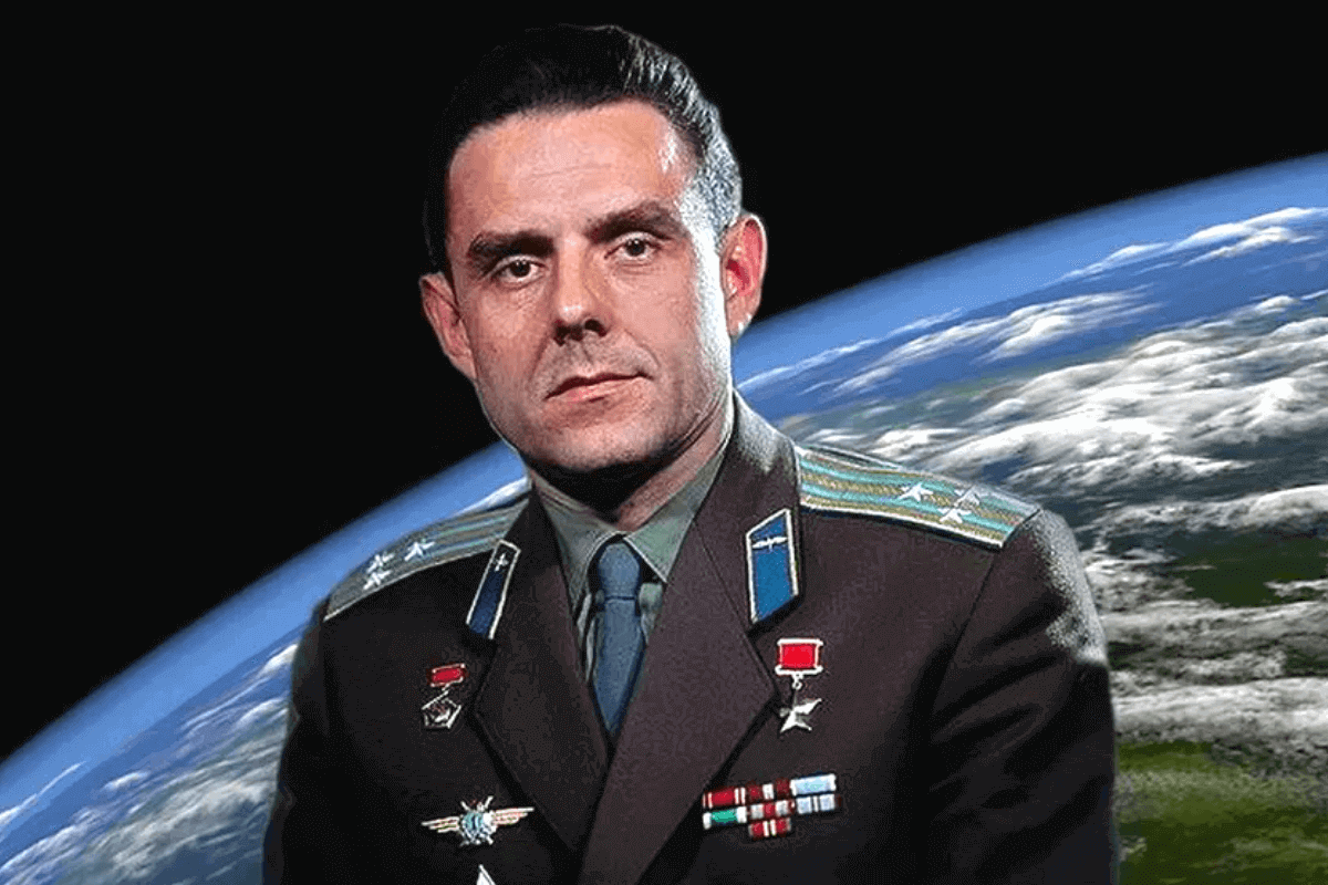Самые известные космонавты и астронавты: Владимир Комаров