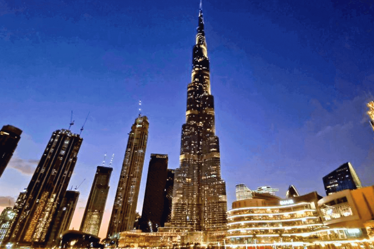 Топ-10 лучших мест в ОАЭ: Бурдж-Халифа