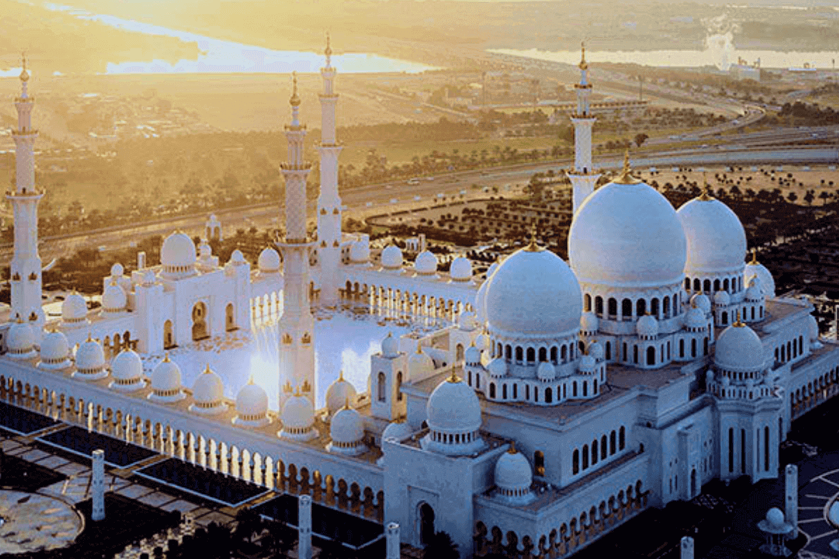 Топ-10 лучших мест в ОАЭ: Мечеть шейха Зайда