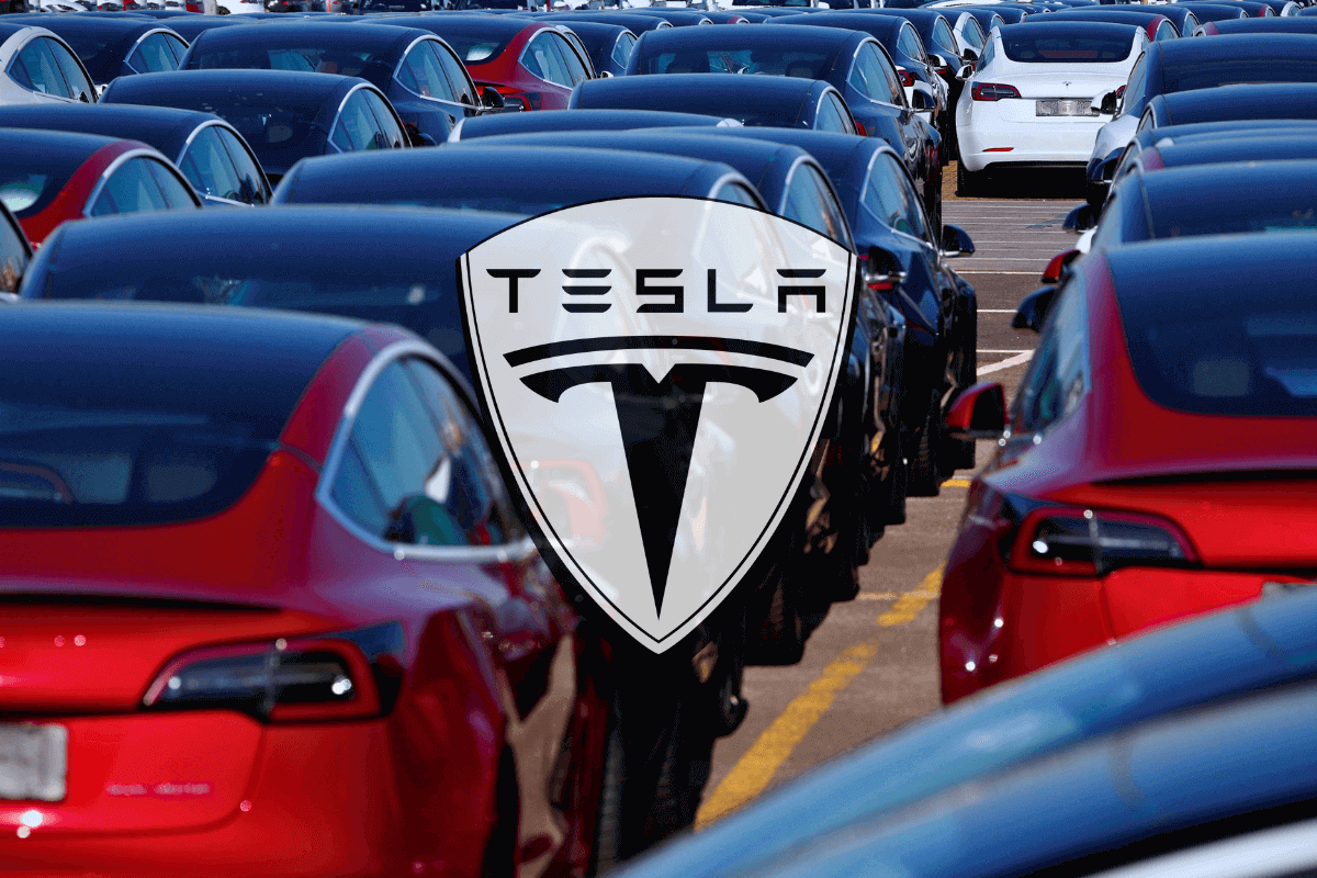 Tesla отзывает более миллиона автомобилей в Китае