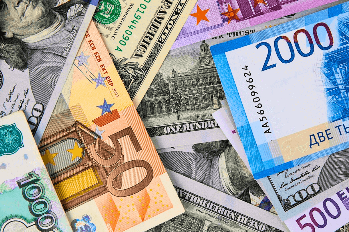 Удачные варианты инвестиций в 2023 году: Переведите деньги в иностранную валюту