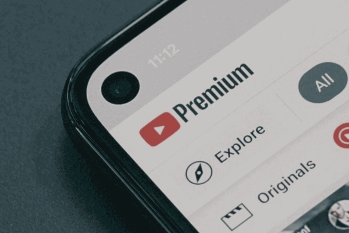 Смотреть видео на заблокированном экране Android позволяет теперь YouTube Premium