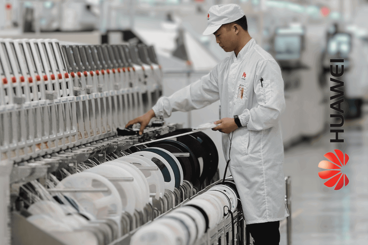 Huawei строит тайную сеть заводов по производству чипов