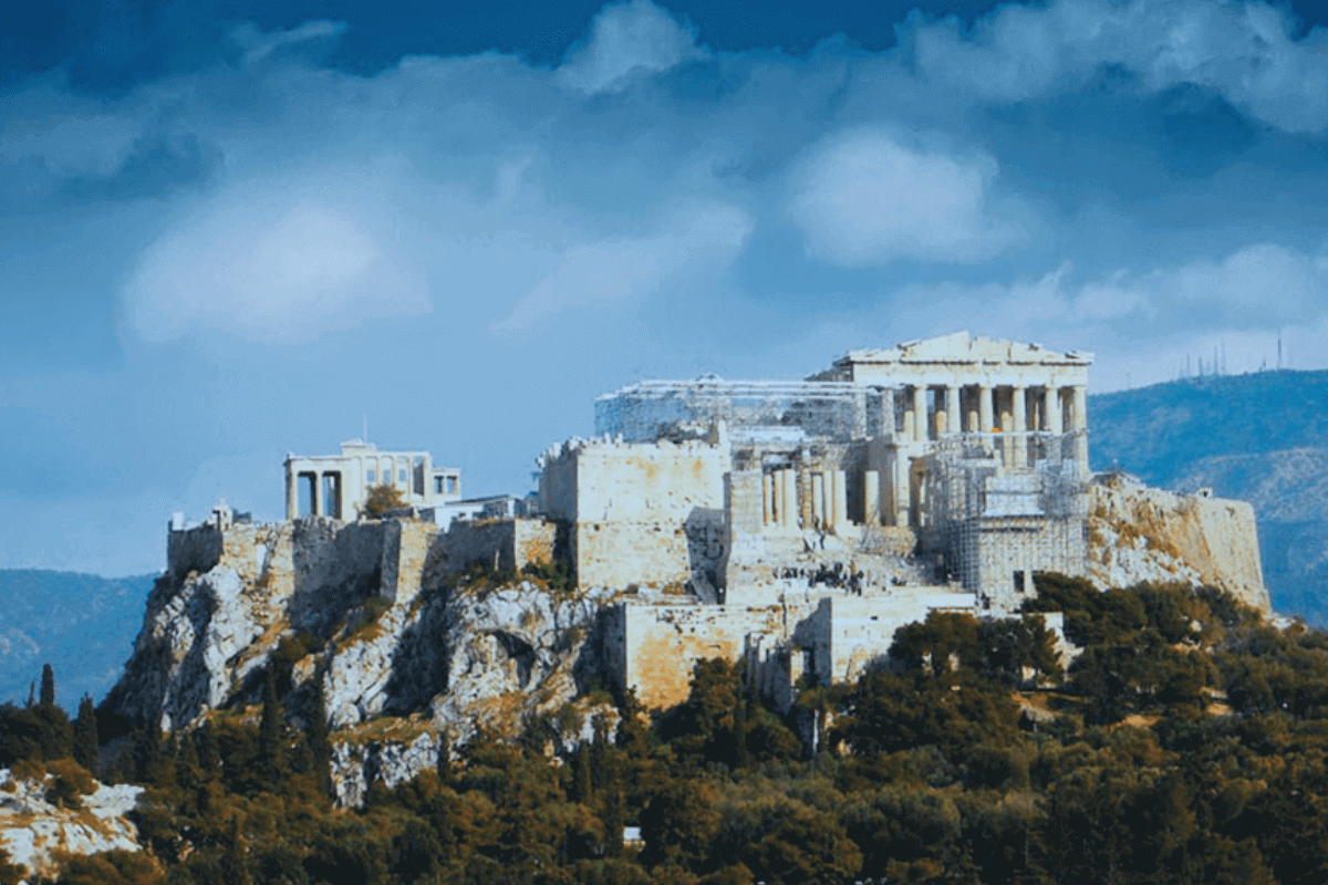 Самые популярные туристические страны в 2023 году: Греция