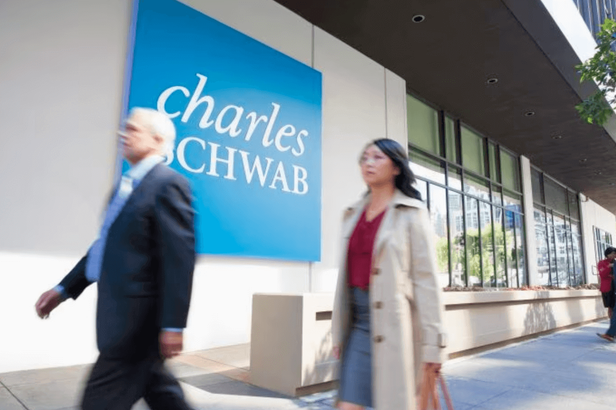 Лучшие онлайн-банкинги в мире: Charles Schwab Bank