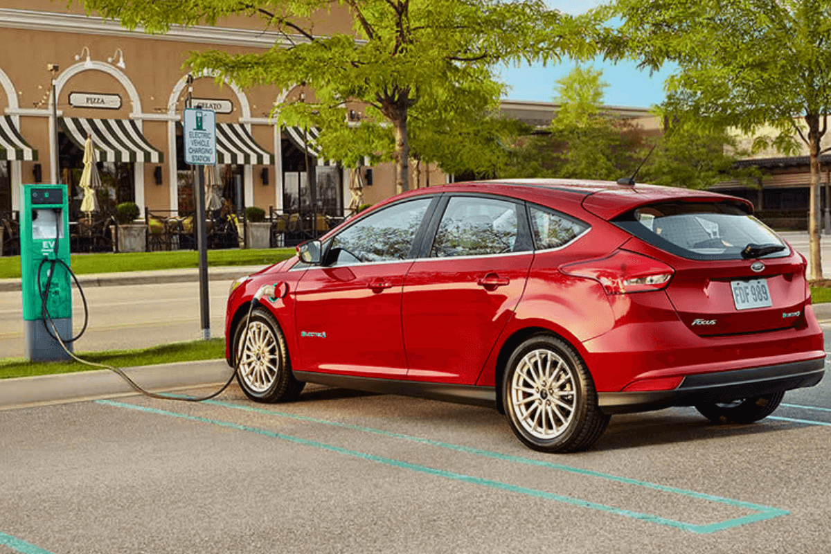 20 лучших электромобилей 2024 года: Ford Focus Electric