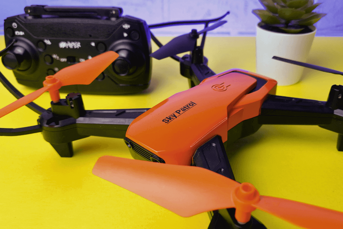 Лучшие бюджетные модели: мини-дроны - HIPER Sky Patrol FPV