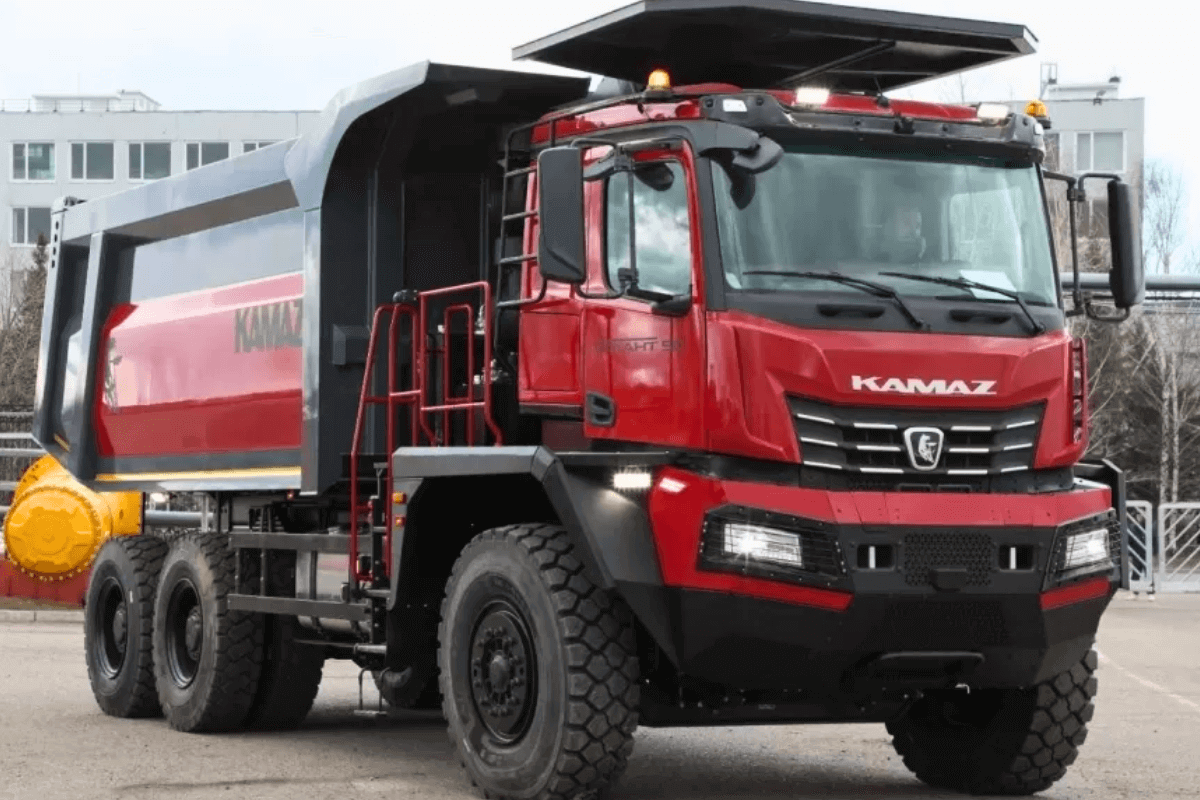 11 беспилотных грузовиков и фур: КамАЗ «Атлант 49»