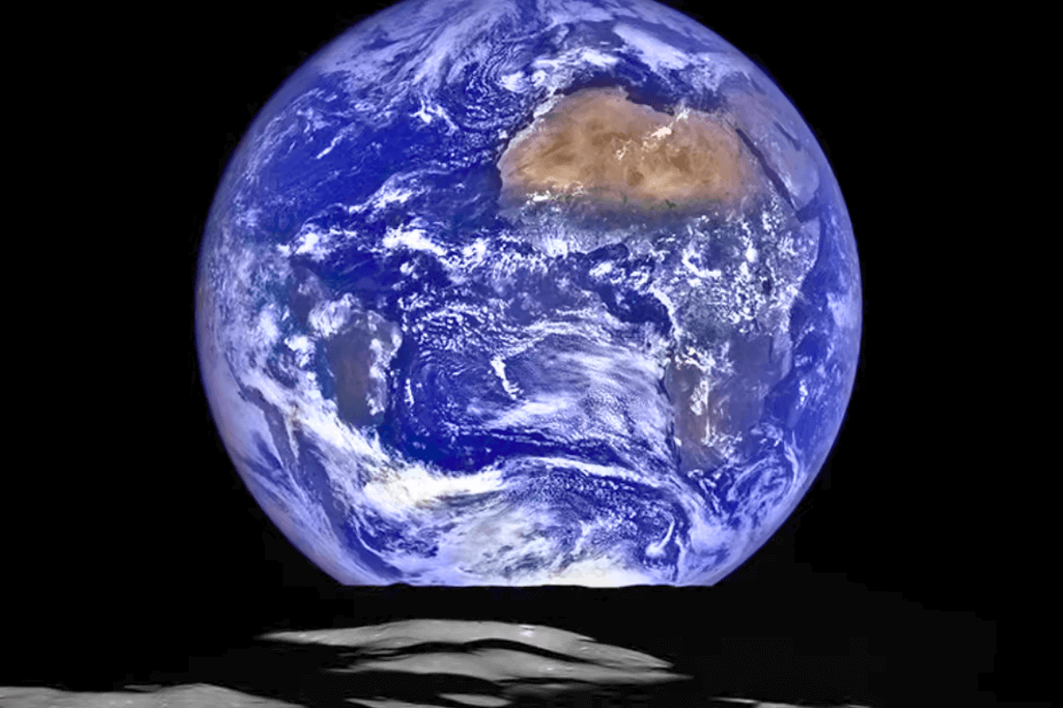 Илон Маск говорит, что планету Земля следует называть Водой