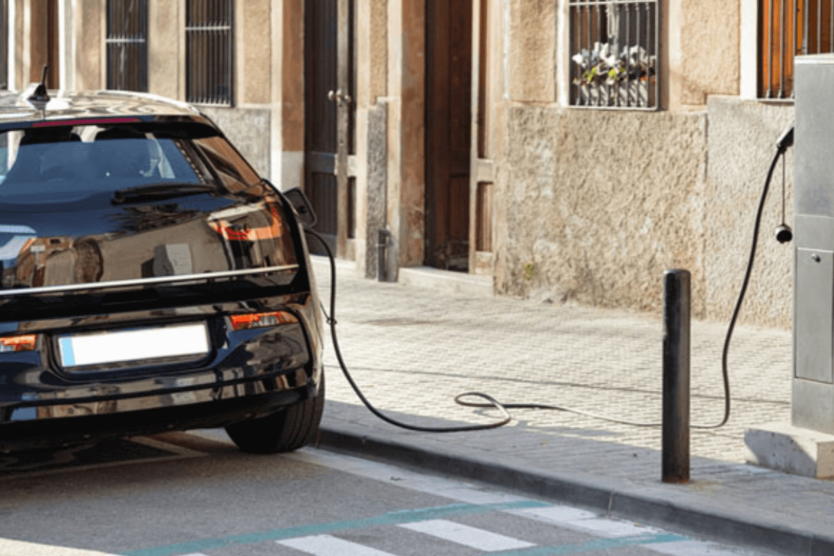 15 стран, где выгоднее всего купить электромобиль для ежедневного использования - Испания: планы по расширению сети зарядных станций, налоговые льготы