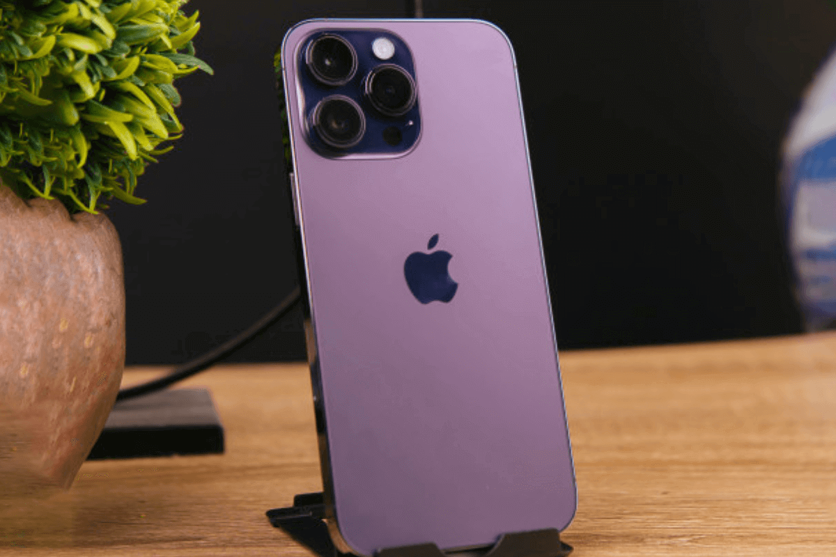Топ-15 смартфонов с хорошей камерой на 2024 год - Apple iPhone 14 Pro