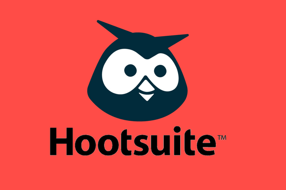 Топ-15 AI-сервисов (нейросетей) для работы и бизнеса: Hootsuite — управление социальными сетями и планирование постов