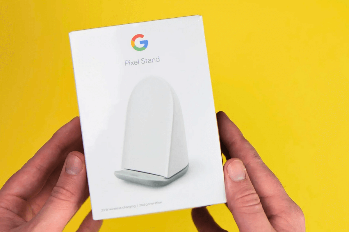 10 лучших устройств для беспроводной зарядки на 2024 год - Google Pixel Stand — идеально подходит для устройств Google Pixel, поддерживает быструю зарядку и дополнительные функции