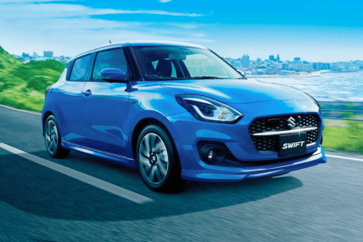 Выбор первого автомобиля для девушки: топ-10 бюджетных вариантов - Suzuki Swift — легкий в управлении и маневренный автомобиль