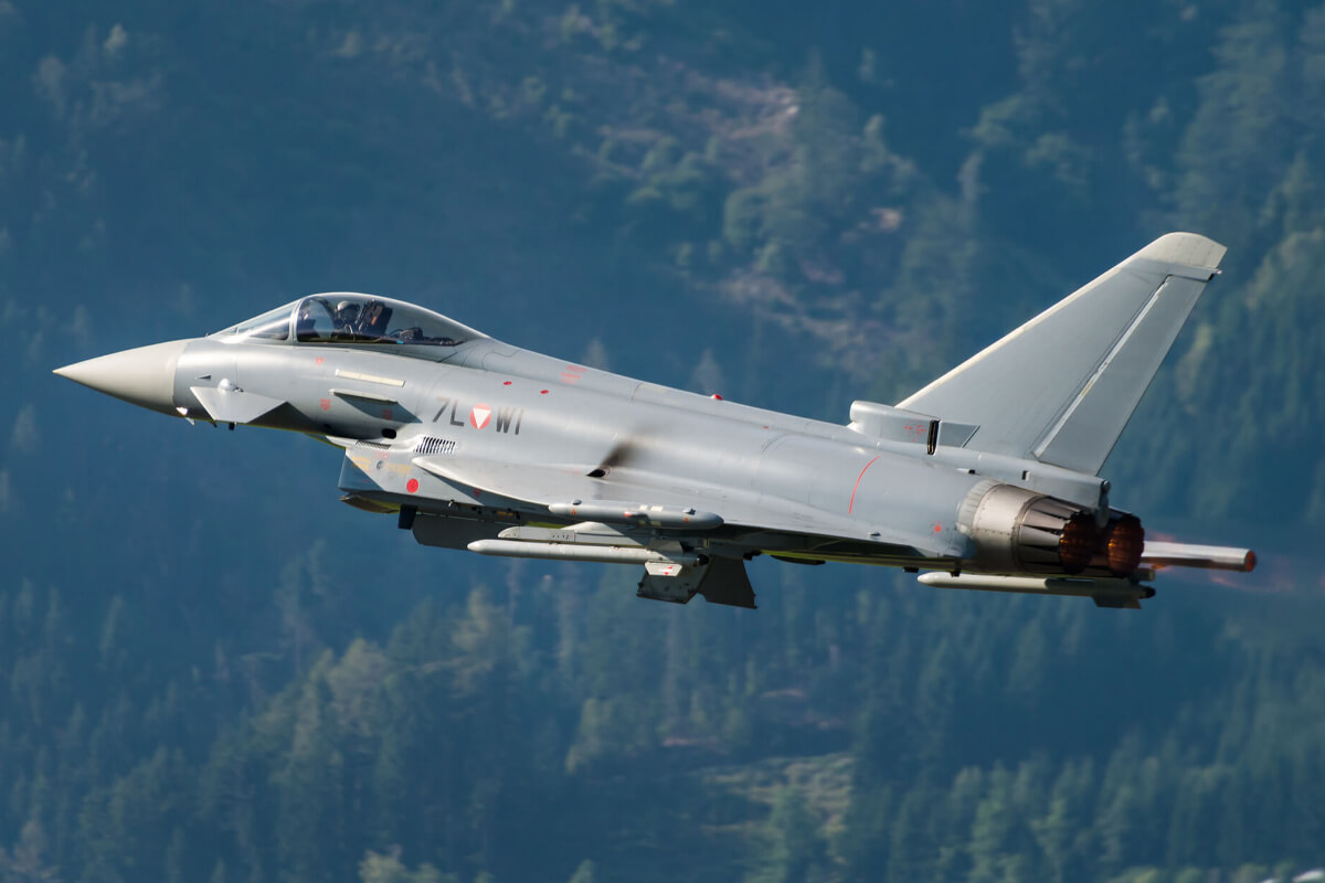 2. Eurofighter Typhoon: около 124 млн долларов